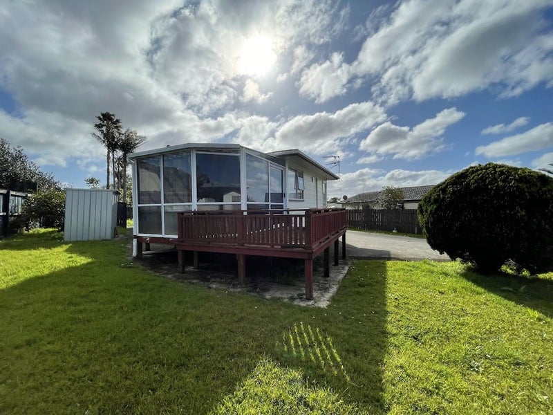 Clover Park, 3 bedrooms64594410454403110