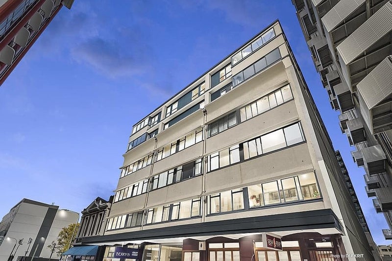 Te Aro, 6+ bedrooms64594508122881110