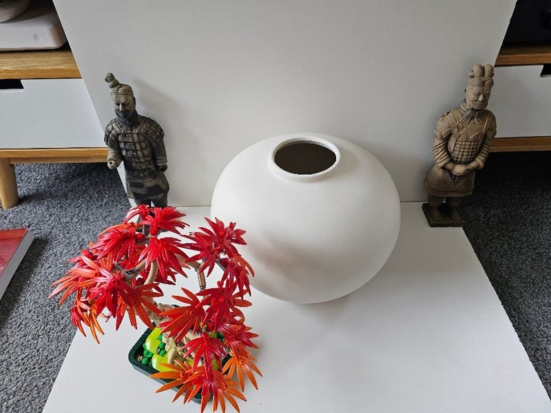 "Olwen" Ceramic Vase/ Flat Glaze in "Bone" = Soft White. As New. Carousel 7