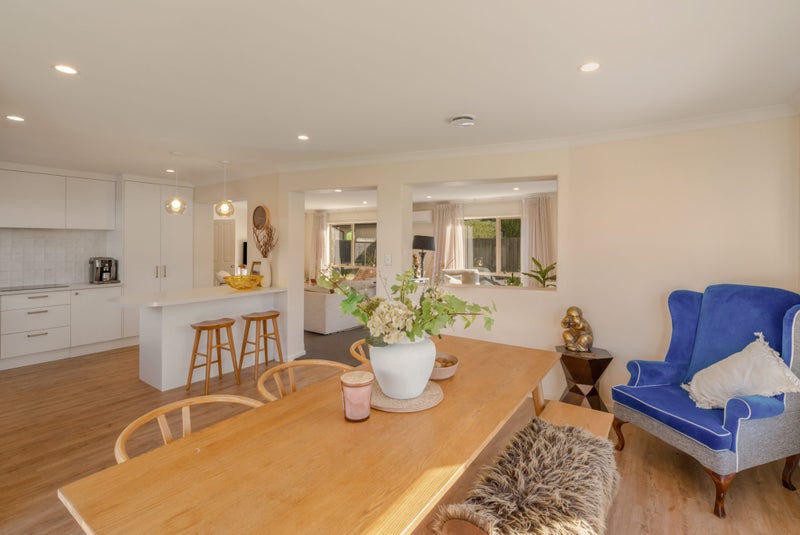 Elevated Elegance in Regents Park64594706168961114