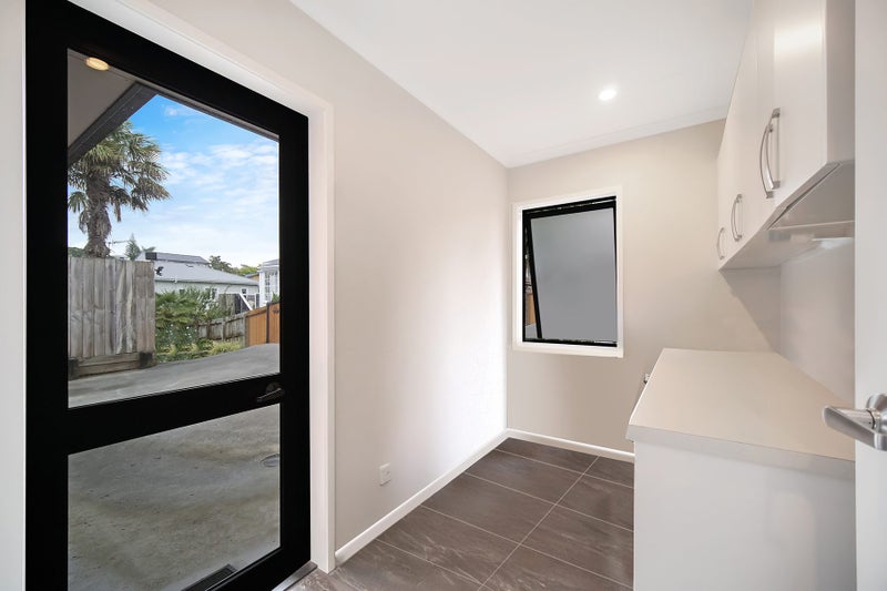 Avondale, 3 bedrooms64594706208131112