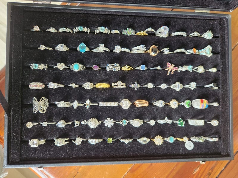 83 !! Bulk jewelry womens/girls rings NEW Carousel 20