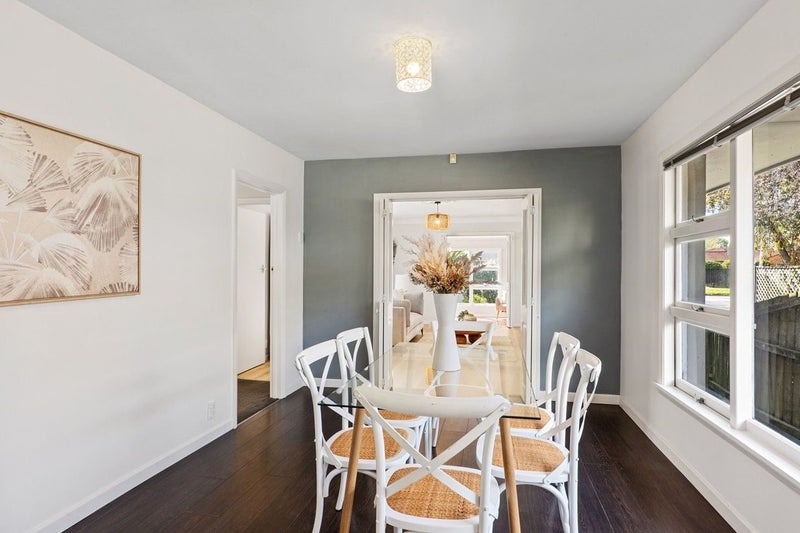 Elevated Living, Elite Location64594805580033112