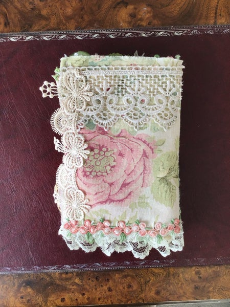 Vintage Heirloom Keepsake Book Carousel 7