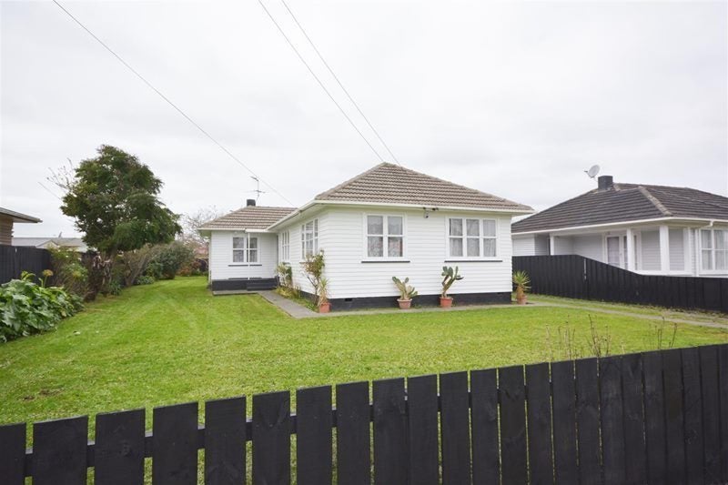 Papakura, 3 bedrooms64594903569155114