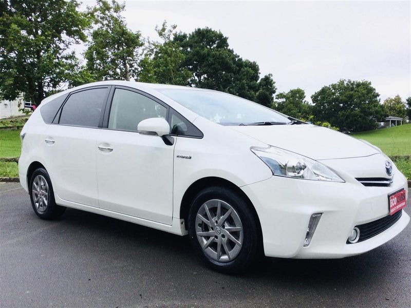 2014 Toyota Prius ALPHA HYBRID 7 SEATER APPLE C...64595197960067111