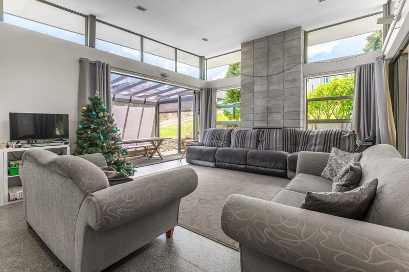 Mount Roskill, 5 bedrooms64595100144131114