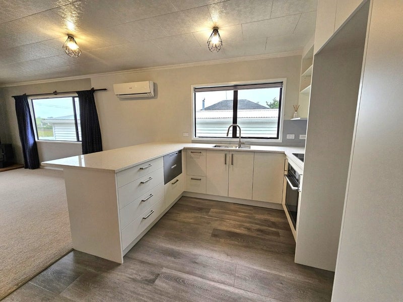 Inglewood, 3 bedrooms64595198001667113