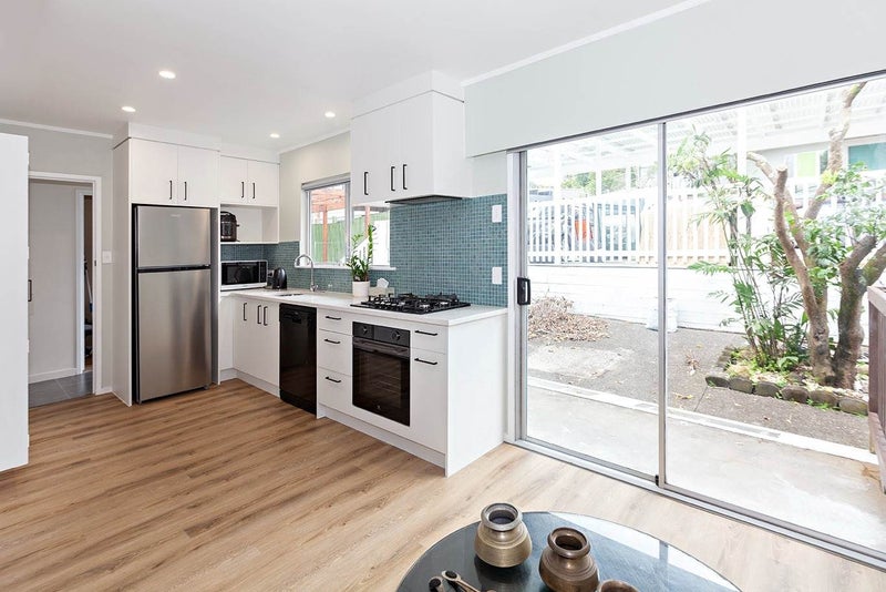 Blockhouse Bay, 3 bedrooms64595198055297112