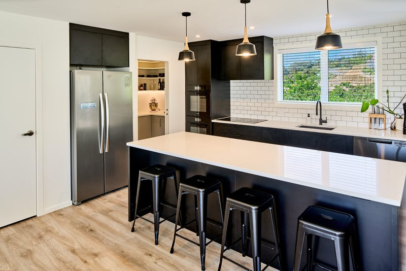 Modern 3 Bedroom To Add To Your Christmas List!64595591128961113