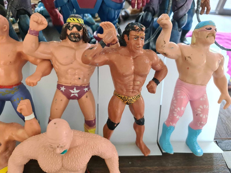 XFactor 71 comic book plus 8 ljn wwe retro action figures from 80s macho hulk64596084248193114