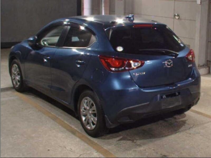 2017 Mazda Demio 13S/PUSH START/REVERSE CAMERA/...64596171338499111