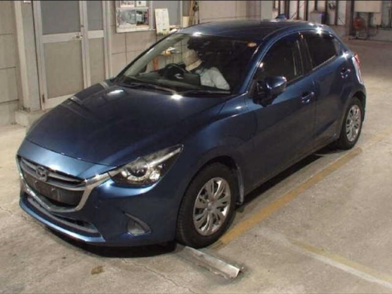 2017 Mazda Demio 13S/PUSH START/REVERSE CAMERA/...64596171338499112