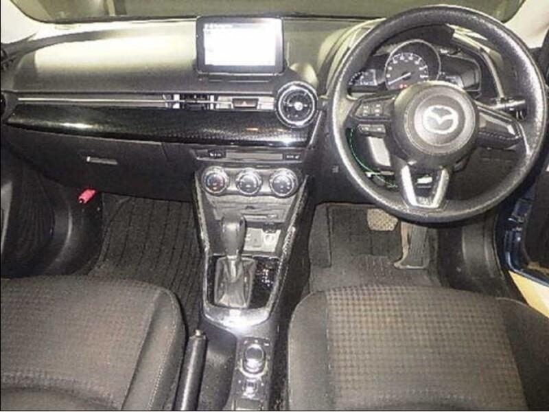 2017 Mazda Demio 13S/PUSH START/REVERSE CAMERA/...64596171338499114