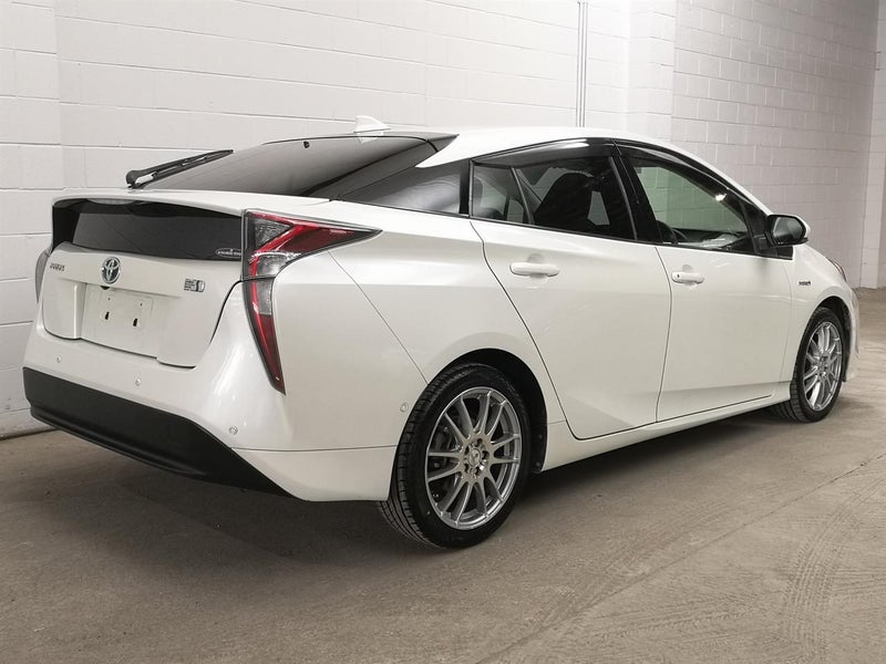 2016 Toyota Prius Camchain, nice colour, new shape64596171354497111