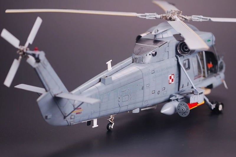 Kitty Hawk 1/48 Scale Kaman SH-2G Super Seasprite KH80126 Plastic Model Kit D...64596641404034111