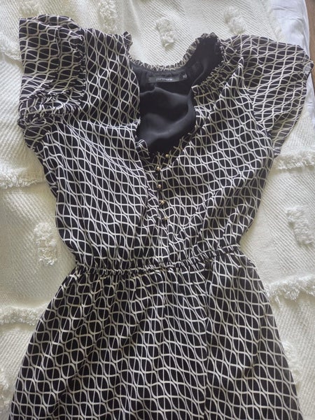 Bulk lot of Women’s Quality Clothes64596604612737111