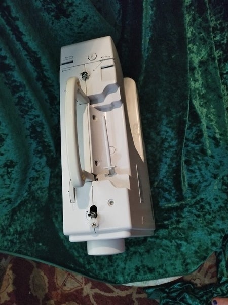 BERNINA BERNETTE 55 AS NEW64597009422977113