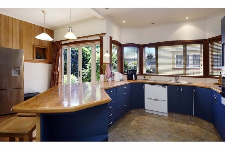 Annesbrook, 4 bedrooms64597401940097110