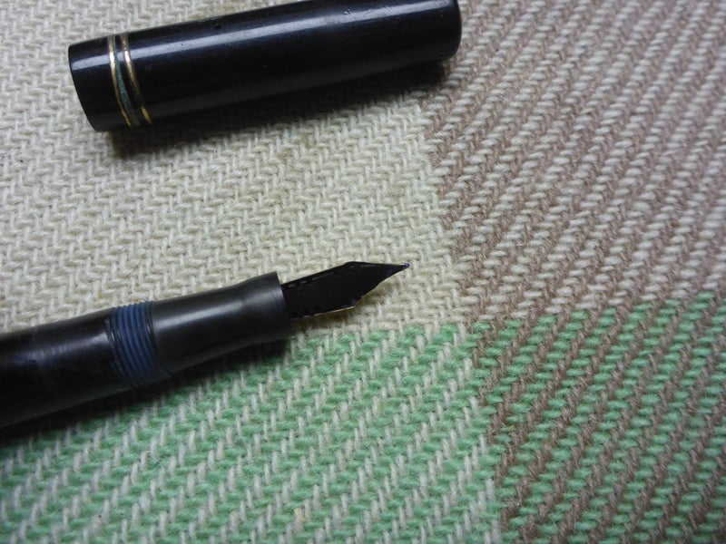 Awesome Old Vintage Swan Self Filler Fountain Pen 14ct Gold Nib Carousel 11