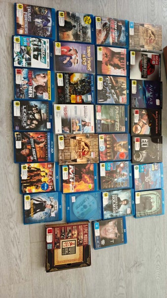 PS3 2controlers 6GAMES DVDS BLUERAYS Carousel 6