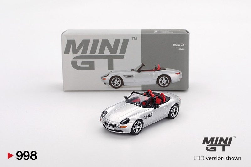 Mini GT BMW Z8 Silver Carousel 1