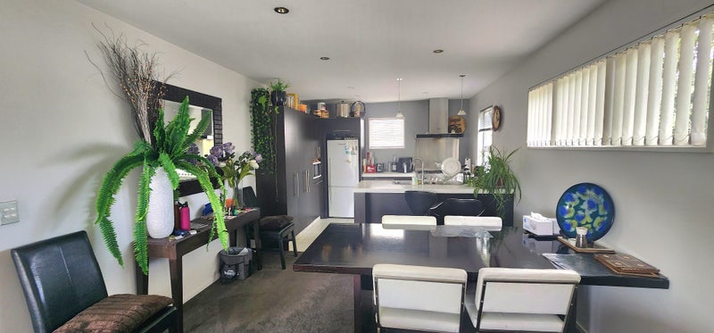 Riccarton, 4 bedrooms64648529852161111