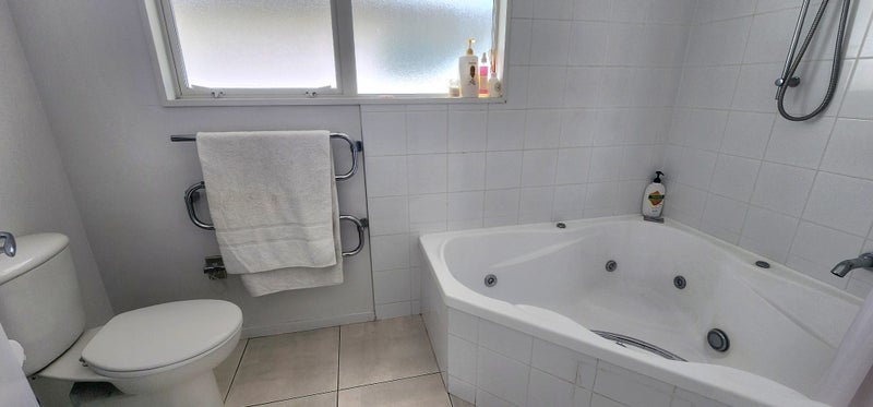 Riccarton, 4 bedrooms64648529852161113