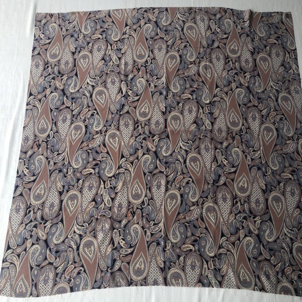 Vintage Paisley Silk Fabric Piece Carousel 2