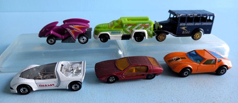 Matchbox & Hot Wheels (6) Carousel 1