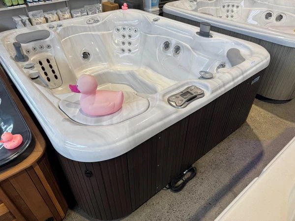 Hot Spring 5 Seater Portable Spa - Highlife - Sovereign - SILENT FLO - STEREO Carousel 2