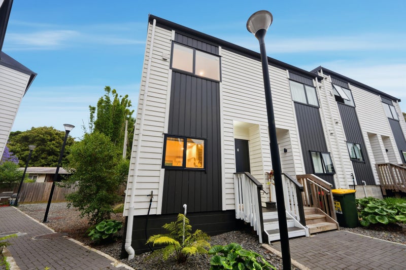 Ready Now – Secure Your Slice of Auckland Living64614128010371110