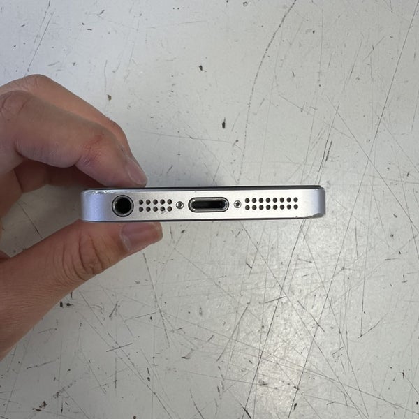 iPhone SE black 32gb64838731819395113