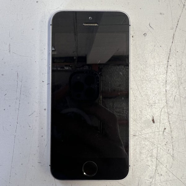 iPhone SE black 32gb64838731819395111