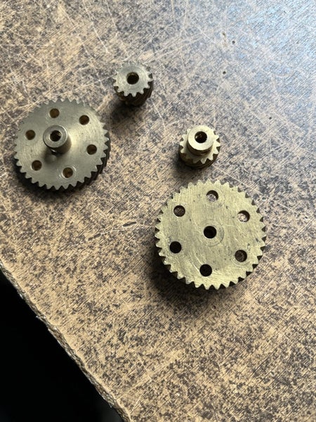 MECCANO HELICAL GEAR Carousel 1