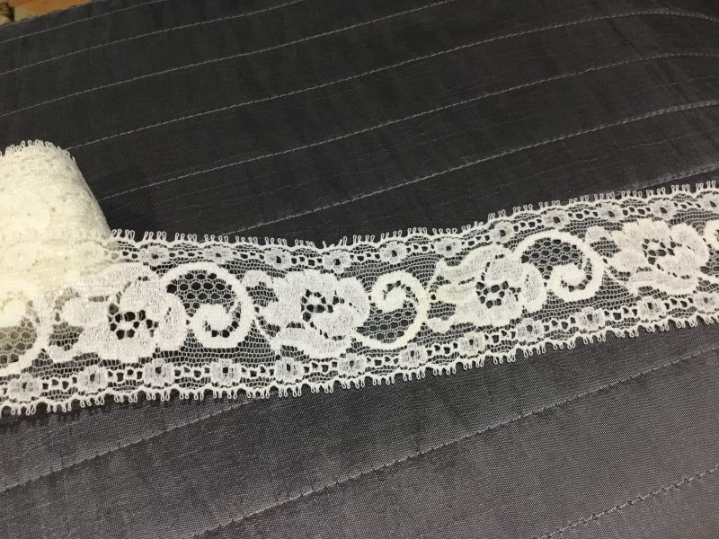 Ivory stretch lace - 1m60cm length x 4cm wide Carousel 1