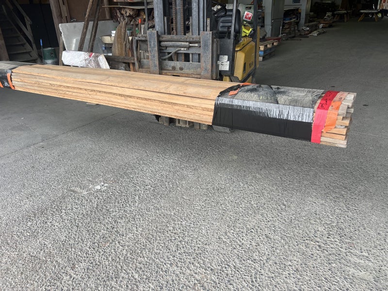 112 LM Mixed-Quality Ancient Swamp Kauri Timber Lot – 100 × 25 mm (Kiln-Dried)64734514627713112