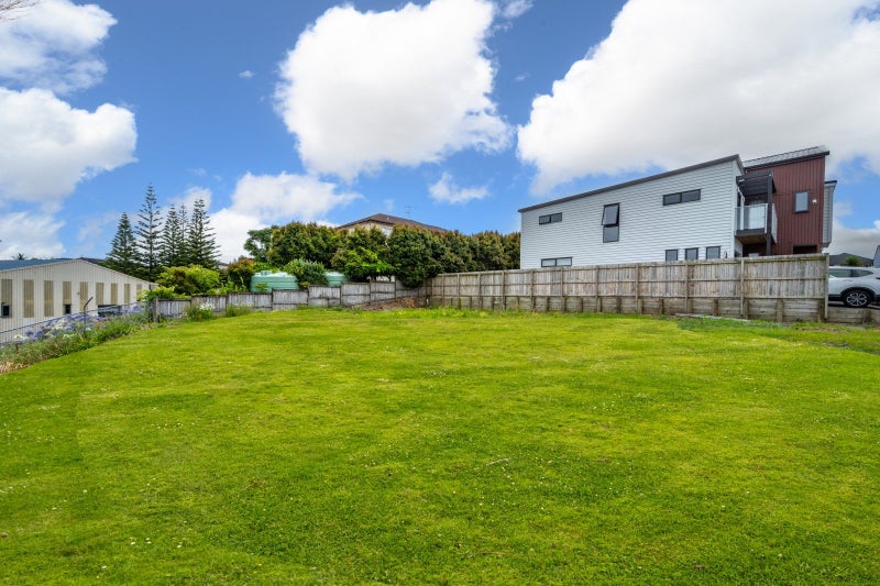 Build your dream in the heart of Pine Harbour64613622858625112