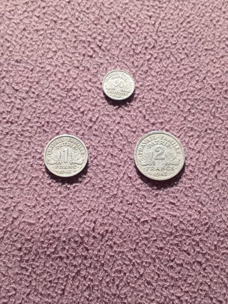 Vichy France mix of 3 coins Carousel 1