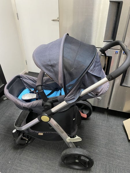 Mountain Buggy four wheels baby stroller Carousel 1