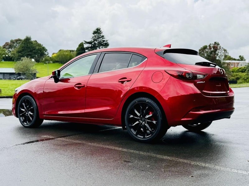 2017 Mazda Axela 15S PRO ACTIVE !! S L PACKAGE...64607288135426112