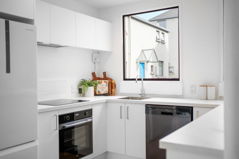 Merivale, 3 bedrooms64607189057794114