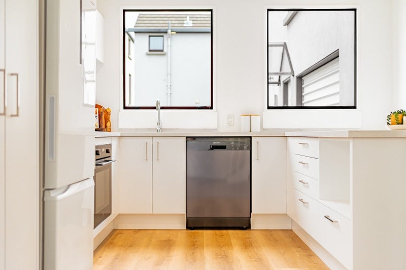 Merivale, 3 bedrooms64607189057794113