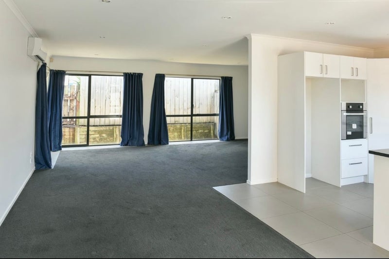 Papakura, 3 bedrooms64607189050115111