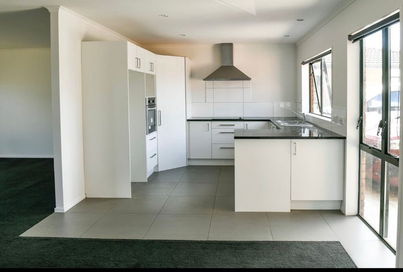 Papakura, 3 bedrooms64607189050115112