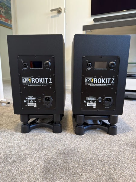 KRK ROKIT 7 G4 Studio Monitors (PAIR) + IsoAcoustics ISO-200 Stands Carousel 2