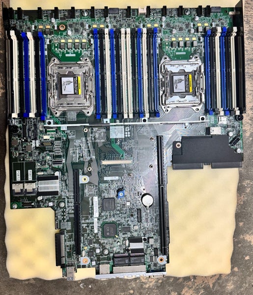 HPE ProLiant DL380 Gen9 System Board / Motherboard (P/N: 775400-001) - Carousel 1