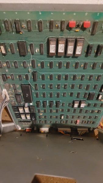 Arch rivals arcade pcb, Carousel 1