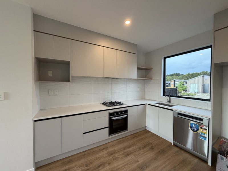 Pukekohe, 3 bedrooms64608371266561111