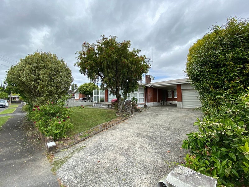 Silverdale, 3 bedrooms64608471456387110